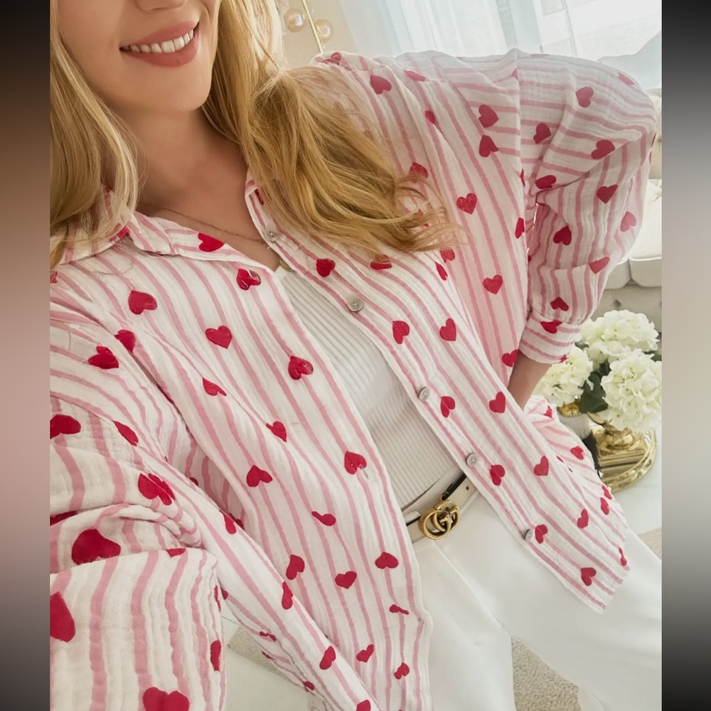 MADE IN ITALY Pink and White Striped Heart Cotton Button Down Top